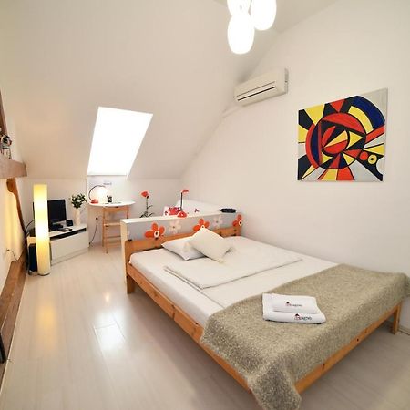 זאגרב Studio Apartment White מראה חיצוני תמונה