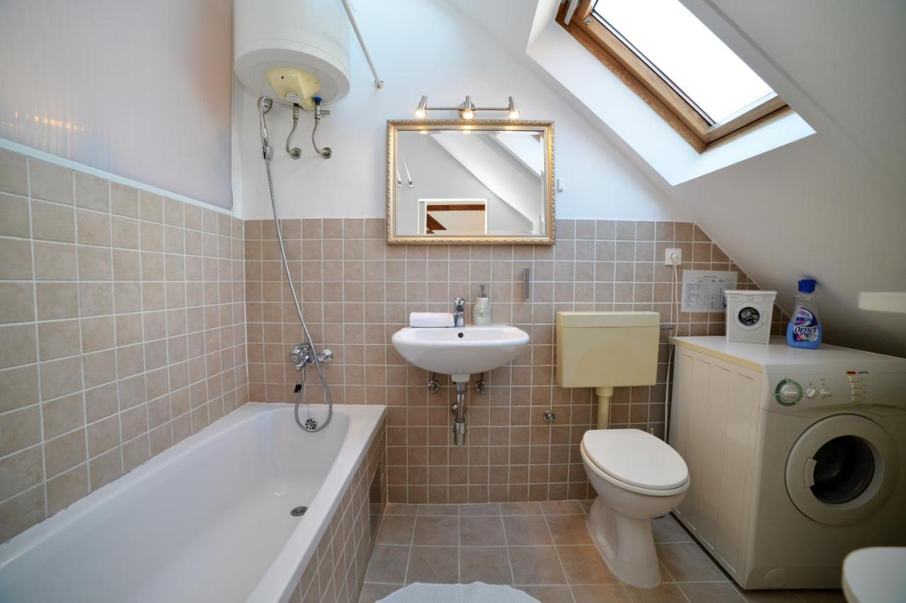 זאגרב Studio Apartment White מראה חיצוני תמונה